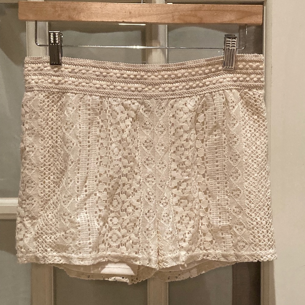 Cato girl’s white lace shorts size L 14/16